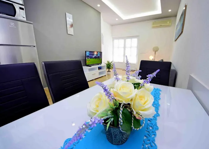 Apartment Niko 2 By Interhome